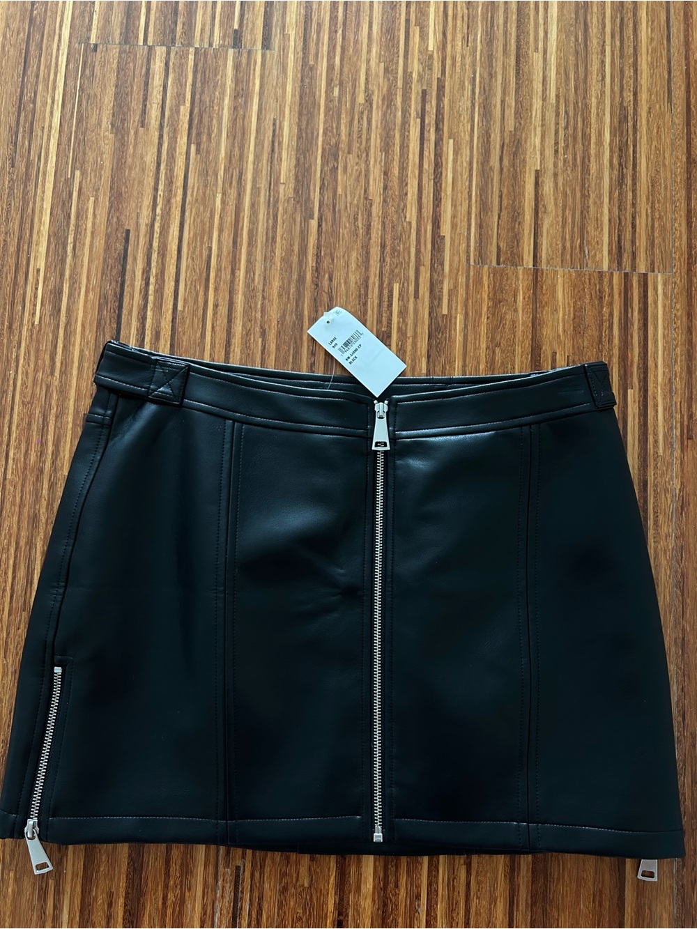 NWT Naked Wardrobe Leather Zip-Front Mini Skirt - Picture 2 of 4